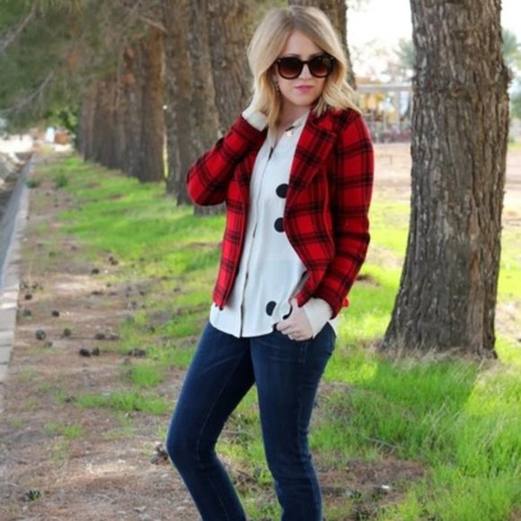 LOFT Mega Dot V-Neck Blouse - Picture 10 of 10